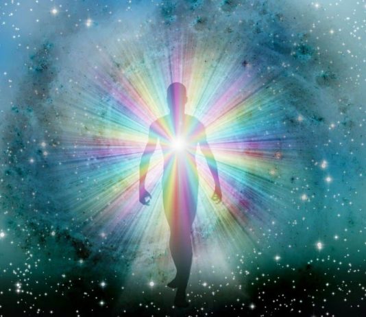 Kedoucha à l’adolescence : préserver sa pureté dans un monde sans limites lumière intérieure