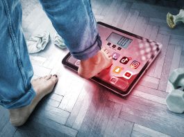 La pression sociale et l’image corporelle à l’adolescence influence réseaux sociaux