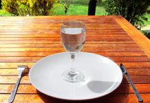 Jeûner par besoin d’attention chez les jeunes femmes jeûner